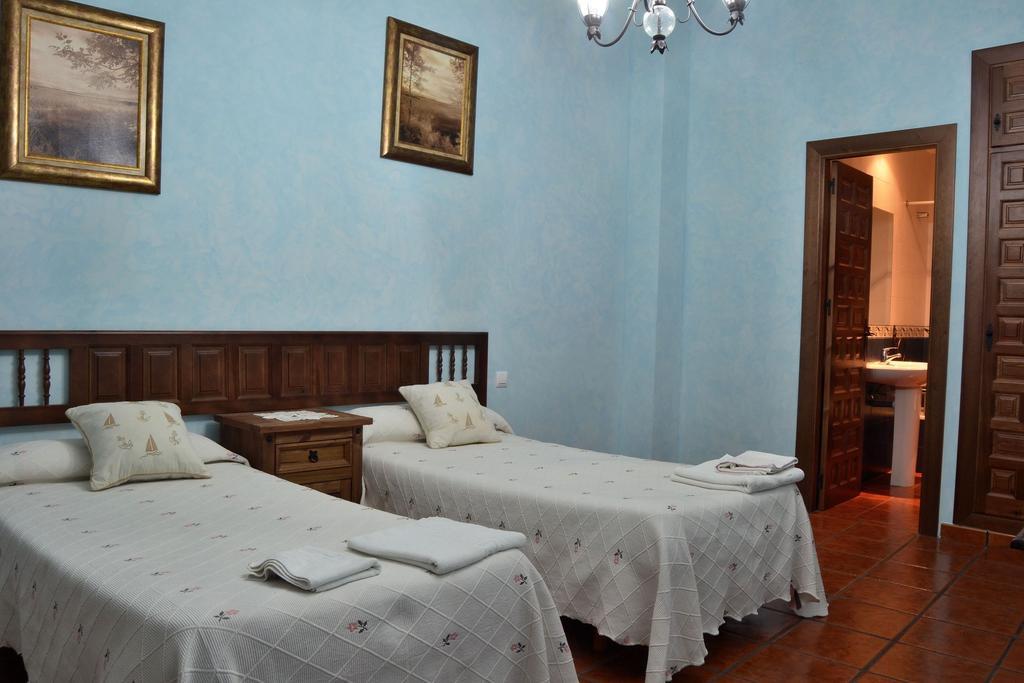La Casa De Las Parrillas Pensionat Cañamares Værelse billede
